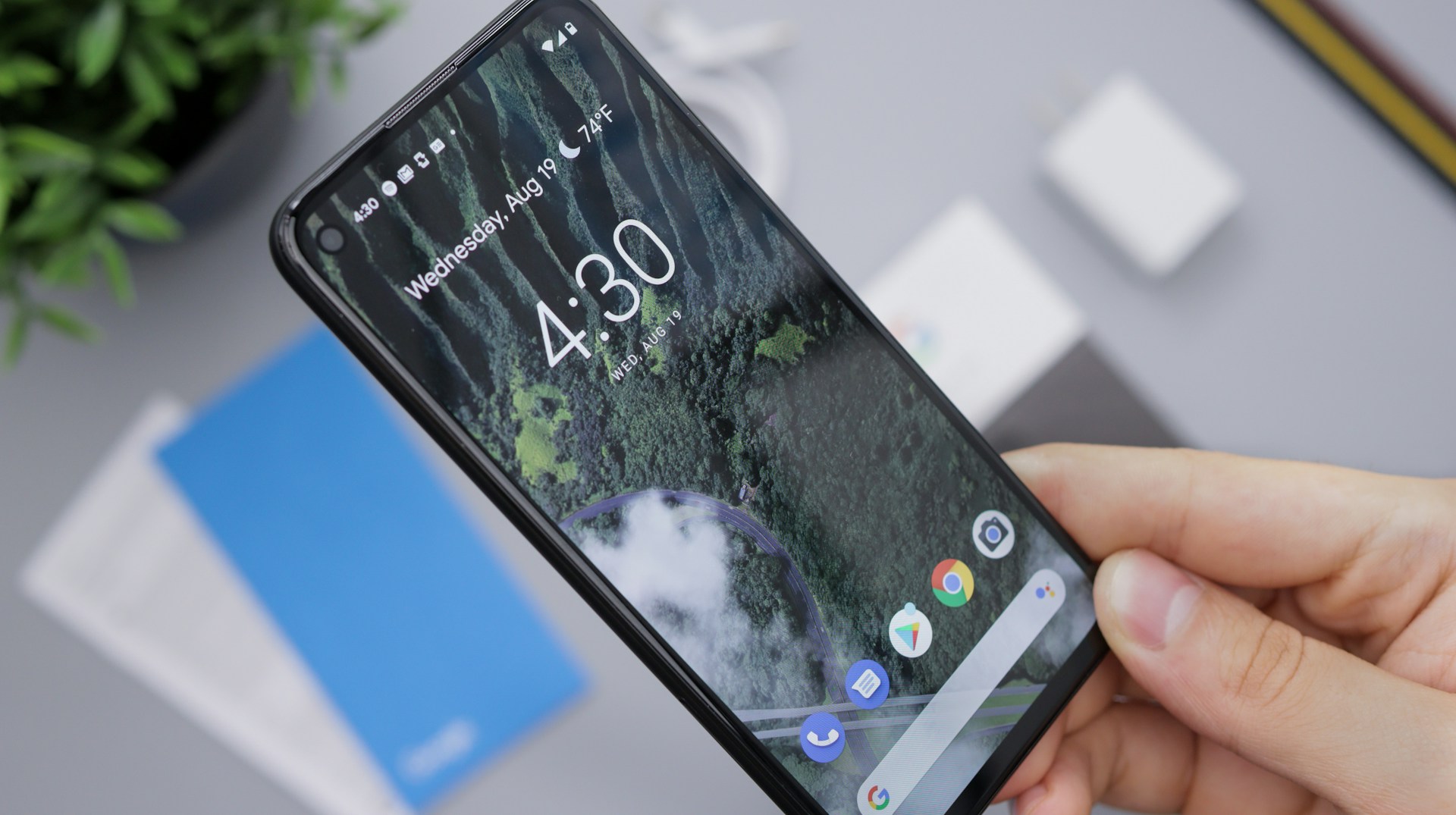 Google Expands Gemini Nano AI and Enhances Pixel Features in Latest Update